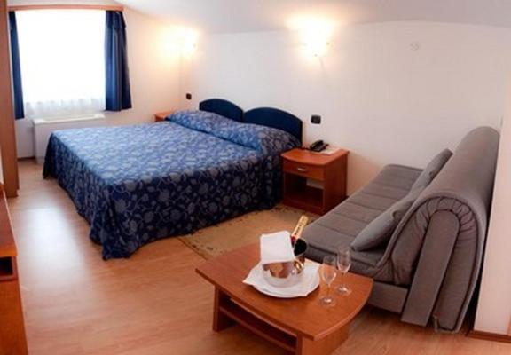 Hotel Makin Novigrad Istria Rum bild