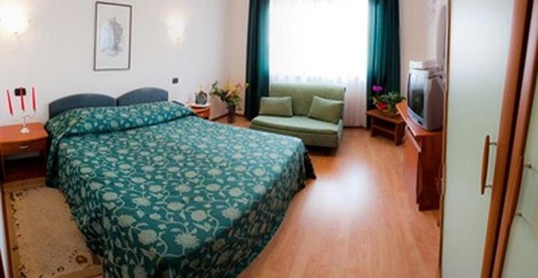 Hotel Makin Novigrad Istria Rum bild