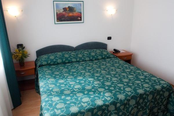 Hotel Makin Novigrad Istria Exteriör bild
